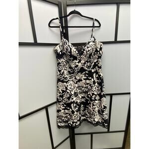 NWOT Black and White Lace Dress Size Large